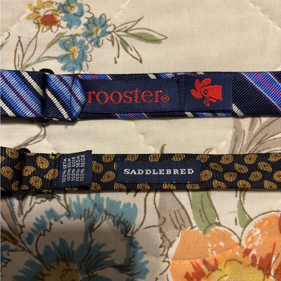 Pair of silk bow ties - Picture 3 of 3